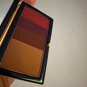 Victoria Beckham treed eyeshadow palette